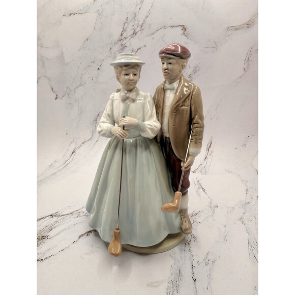 Ardalt Other - Vintage Ardalt Japan Golfers Couple Music Figurine, Romantic Golf Scene